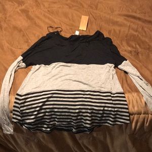 Women’s long sleeve shirt